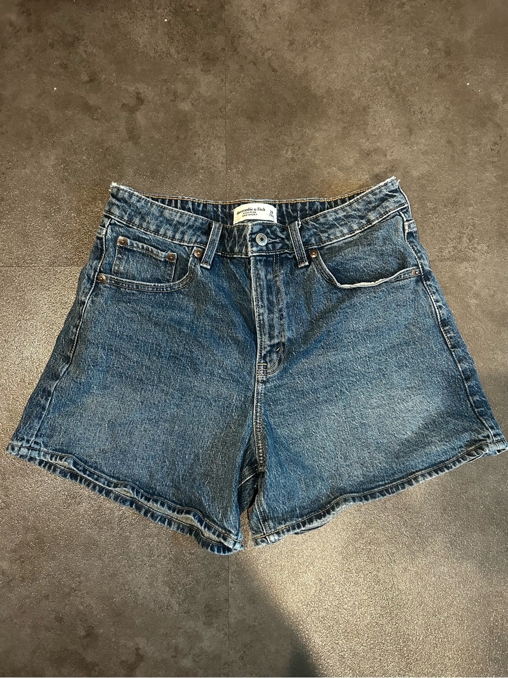 Abercrombie curve love high rise dad shorts